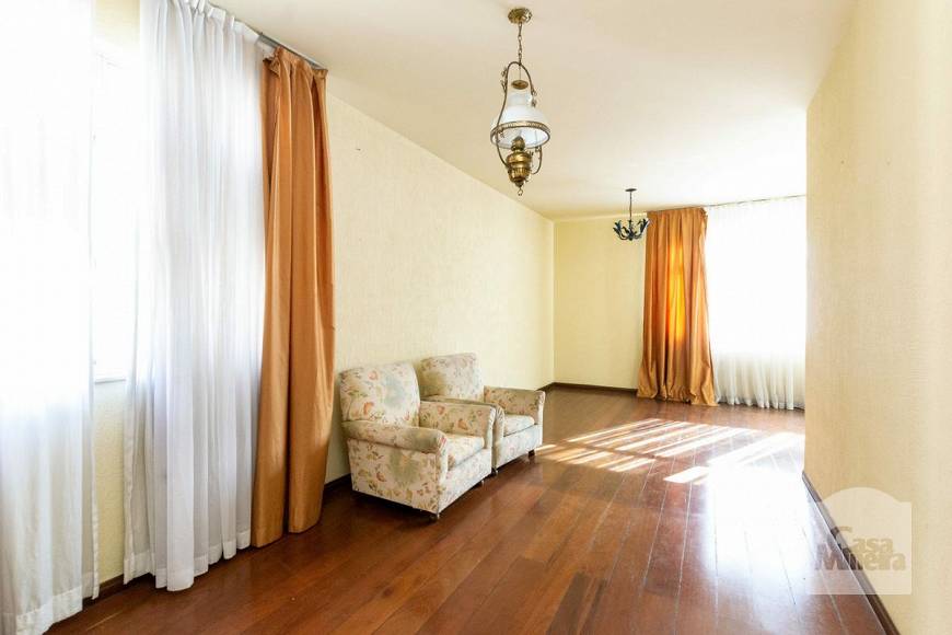 Foto 1 de Apartamento com 4 Quartos à venda, 185m² em Santo Antônio, Belo Horizonte