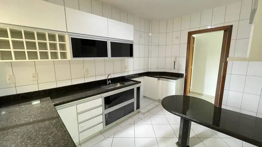 Foto 2 de Apartamento com 4 Quartos para alugar, 135m² em Vigilato Pereira, Uberlândia