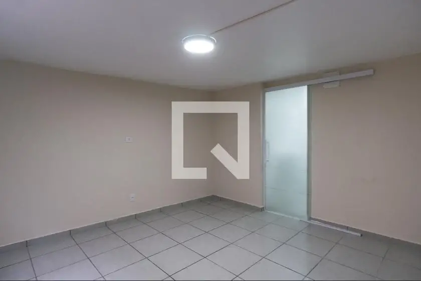 Foto 5 de Casa com 1 Quarto para alugar, 33m² em Piqueri, São Paulo