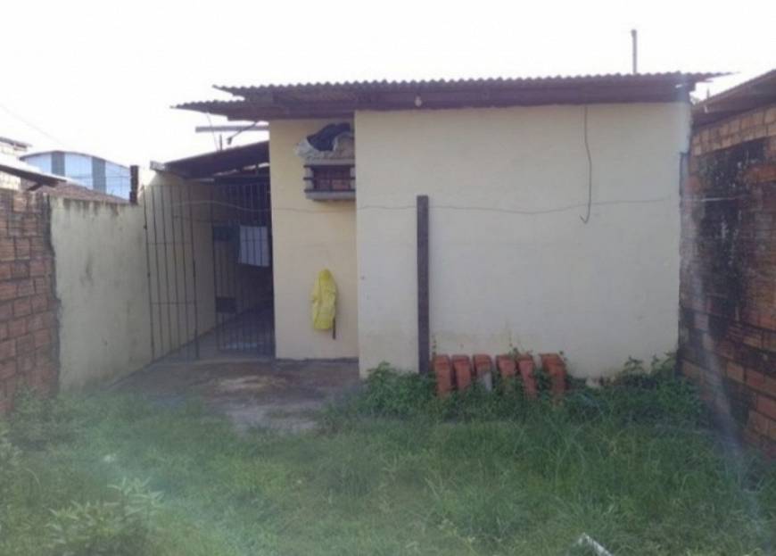 Foto 1 de Casa com 2 Quartos à venda, 85m² em Felipe Camarão, Natal