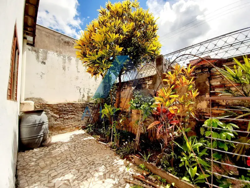 Foto 3 de Casa com 2 Quartos à venda, 136m² em Vila Nova Esperia, Jundiaí