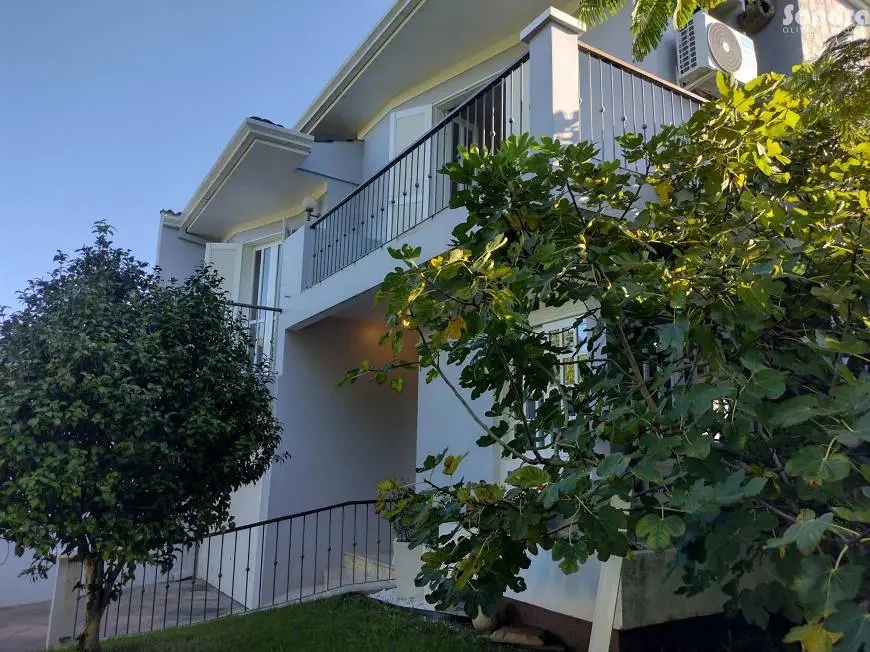 Foto 1 de Casa com 3 Quartos à venda, 215m² em Camobi, Santa Maria
