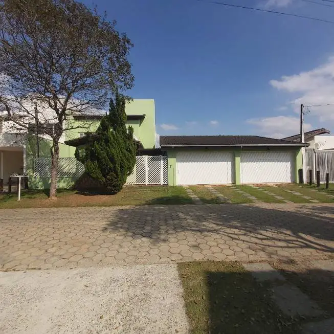 Foto 1 de Casa com 3 Quartos para alugar, 500m² em Jardim Nova Cachoeira, Cachoeira Paulista