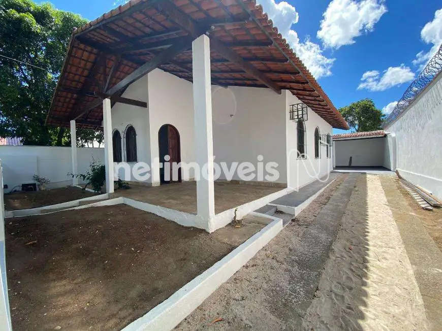 Foto 1 de Casa com 3 Quartos para alugar, 250m² em Morada de Camburi, Vitória