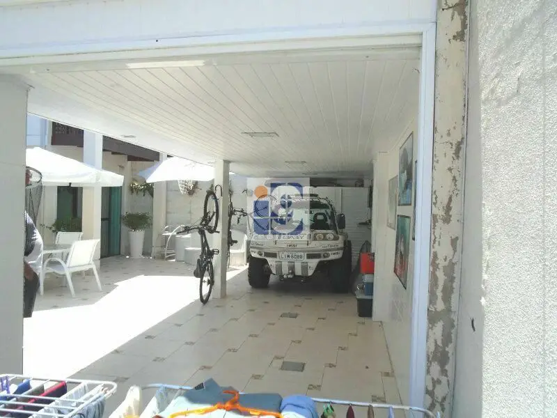 Foto 1 de Casa com 3 Quartos à venda, 230m² em Portinho, Cabo Frio