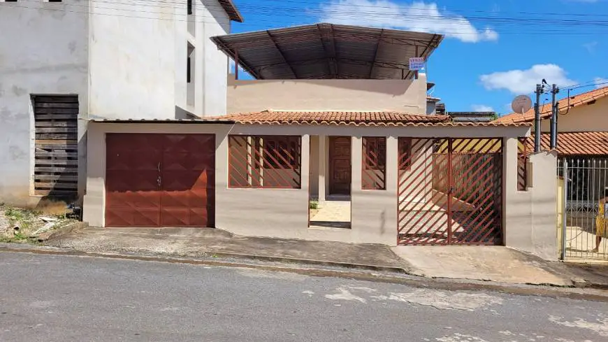 Foto 1 de Casa com 3 Quartos à venda, 100m² em Ribeiro Cardoso, Entre Rios de Minas