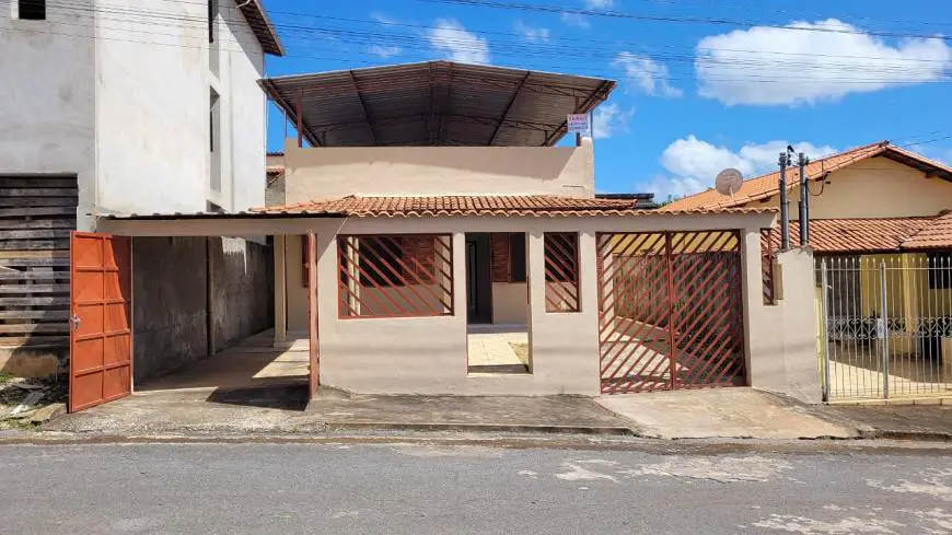 Foto 2 de Casa com 3 Quartos à venda, 100m² em Ribeiro Cardoso, Entre Rios de Minas