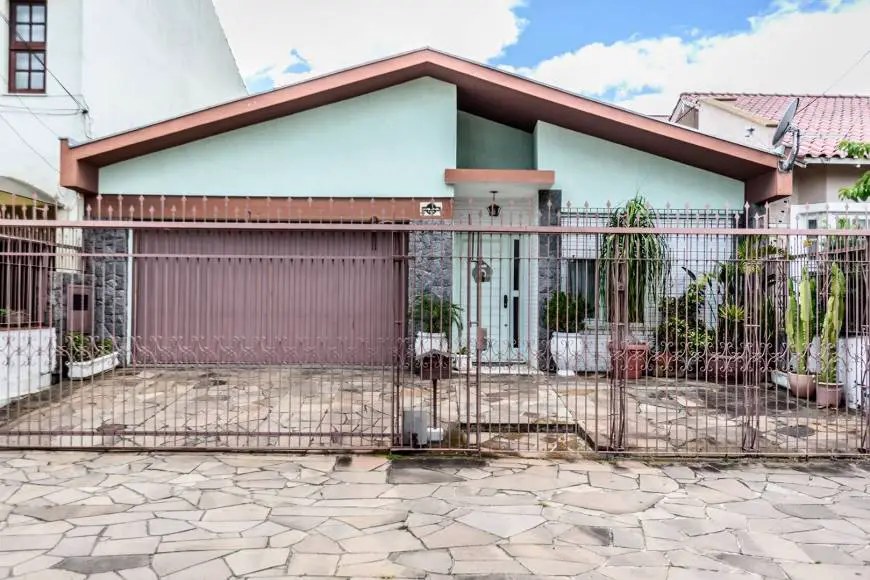 Foto 1 de Casa com 3 Quartos à venda, 163m² em Sarandi, Porto Alegre