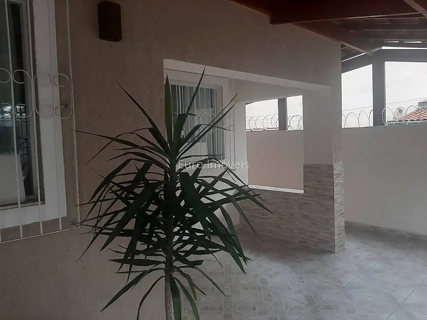 Foto 1 de Casa com 4 Quartos à venda, 148m² em Barbosa Lage, Juiz de Fora
