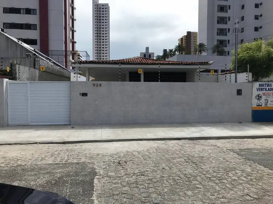 Foto 1 de Casa com 4 Quartos à venda, 350m² em Manaíra, João Pessoa