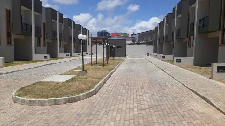 Foto 2 de Casa de Condomínio com 2 Quartos à venda, 70m² em Ponta Negra, Natal