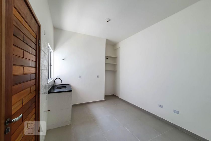 Foto 1 de Casa de Condomínio com 2 Quartos para alugar, 47m² em Vila das Mercês, São Paulo