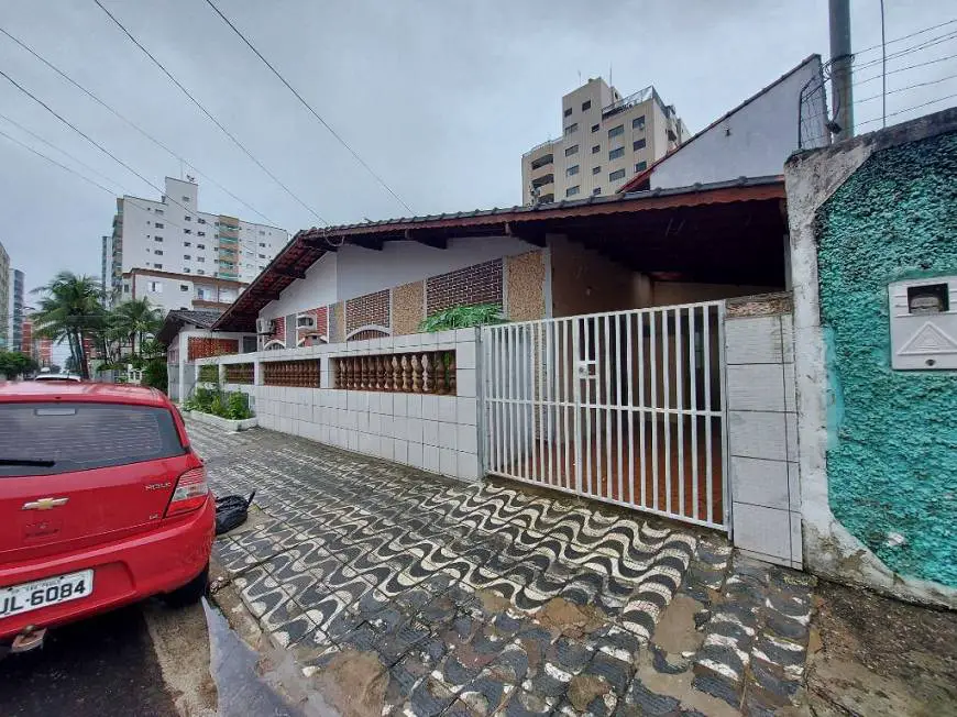 Foto 2 de Casa de Condomínio com 2 Quartos para alugar, 70m² em Vila Tupi, Praia Grande