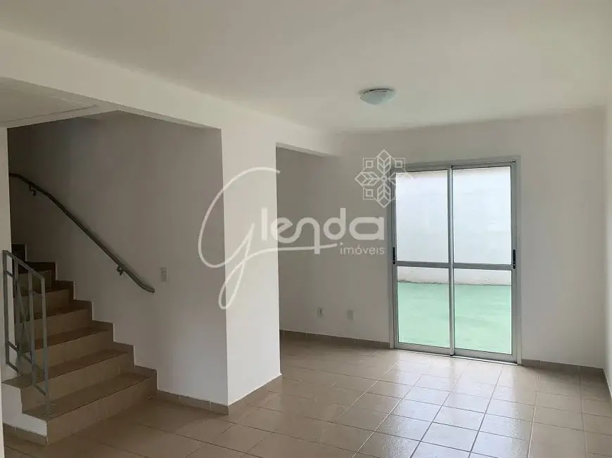 Foto 3 de Casa de Condomínio com 3 Quartos à venda, 155m² em Negrão de Lima, Goiânia