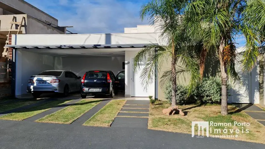 Foto 1 de Casa de Condomínio com 3 Quartos à venda, 135m² em Valência I, Álvares Machado
