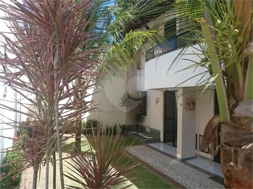 Foto 1 de Casa de Condomínio com 4 Quartos à venda, 100m² em Itapuã, Salvador