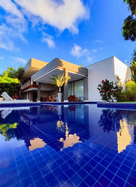 Foto 1 de Casa de Condomínio com 5 Quartos à venda, 900m² em Patamares, Salvador