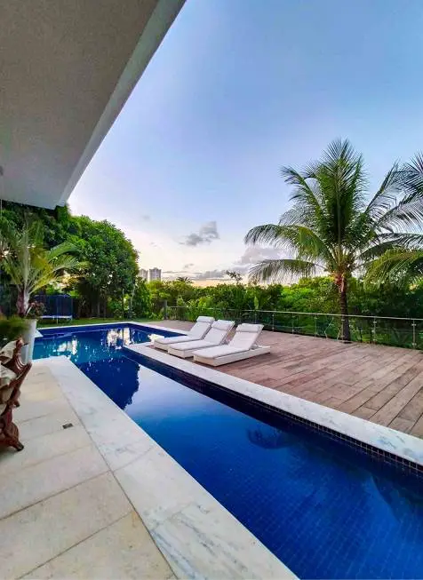 Foto 2 de Casa de Condomínio com 5 Quartos à venda, 900m² em Patamares, Salvador