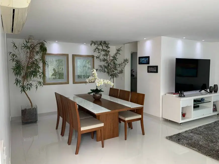 Foto 2 de Casa de Condomínio com 6 Quartos à venda, 200m² em Barra da Tijuca, Rio de Janeiro