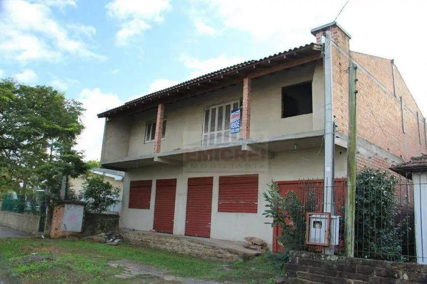Foto 1 de Sobrado com 3 Quartos à venda, 388m² em Scharlau, São Leopoldo