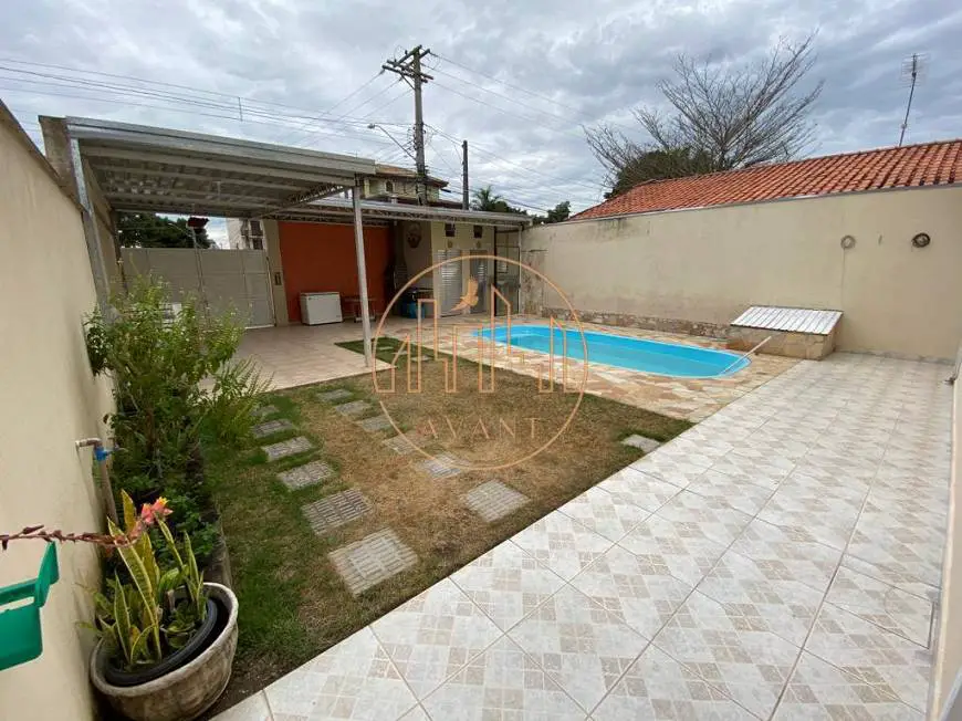 Foto 1 de Sobrado com 4 Quartos à venda, 232m² em Jardim Madureira, São José dos Campos