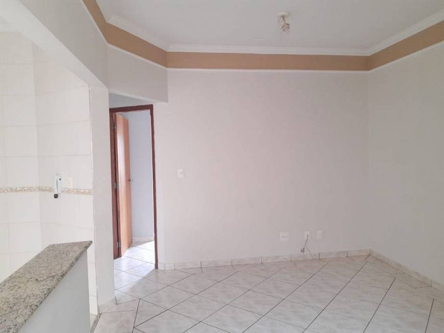 Foto 2 de Apartamento com 1 Quarto para alugar, 46m² em Jardim Irajá, Ribeirão Preto