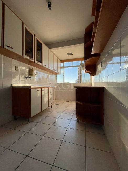 Foto 4 de Apartamento com 1 Quarto à venda, 41m² em Vila Ipiranga, Porto Alegre