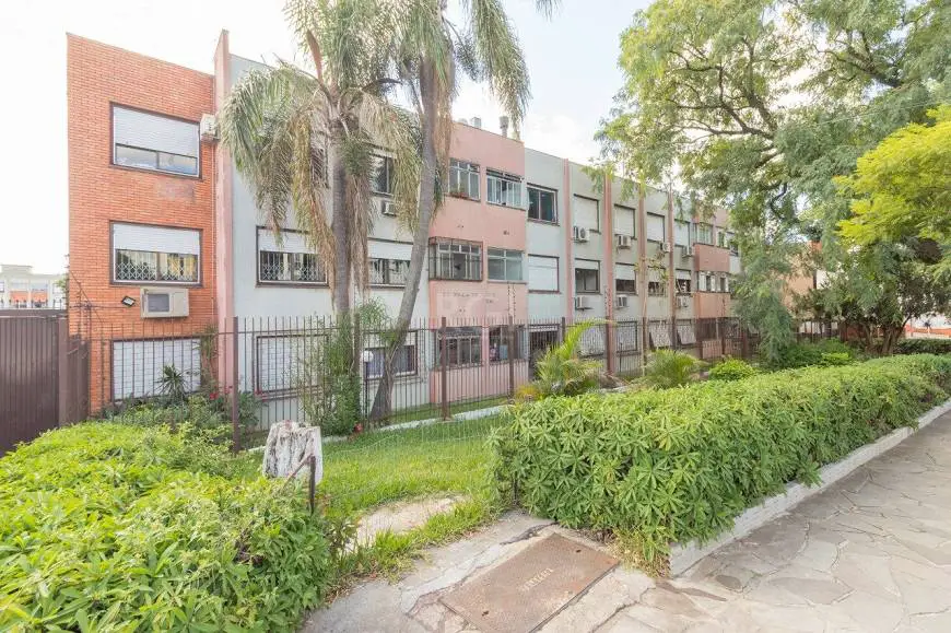 Foto 2 de Apartamento com 1 Quarto à venda, 46m² em Vila Jardim, Porto Alegre