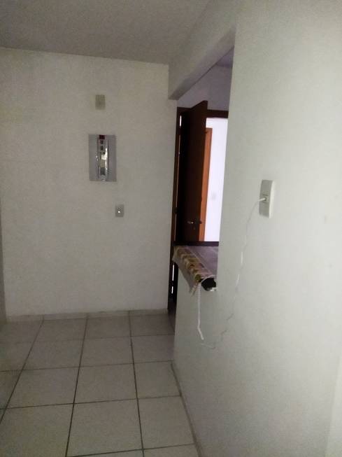 Foto 3 de Apartamento com 2 Quartos para alugar, 49m² em Cascadura, Rio de Janeiro