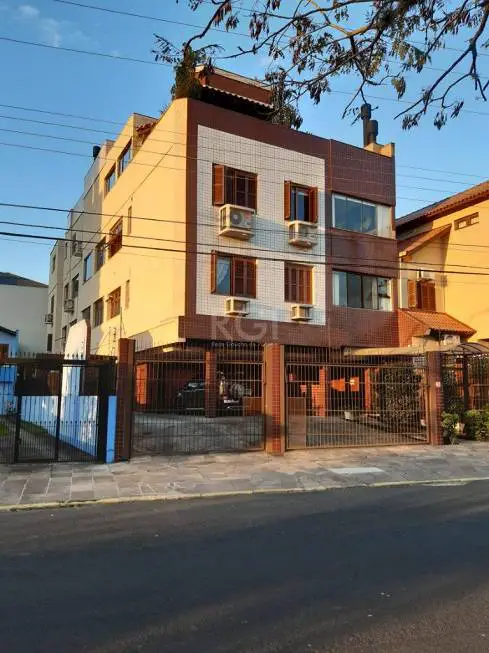 Foto 1 de Apartamento com 2 Quartos à venda, 79m² em Jardim Planalto, Porto Alegre