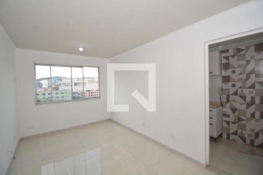 Foto 1 de Apartamento com 2 Quartos para alugar, 50m² em Madureira, Rio de Janeiro