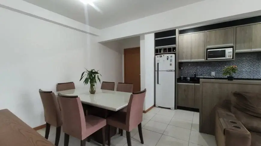 Foto 1 de Apartamento com 2 Quartos para alugar, 58m² em Santo Antônio, Joinville