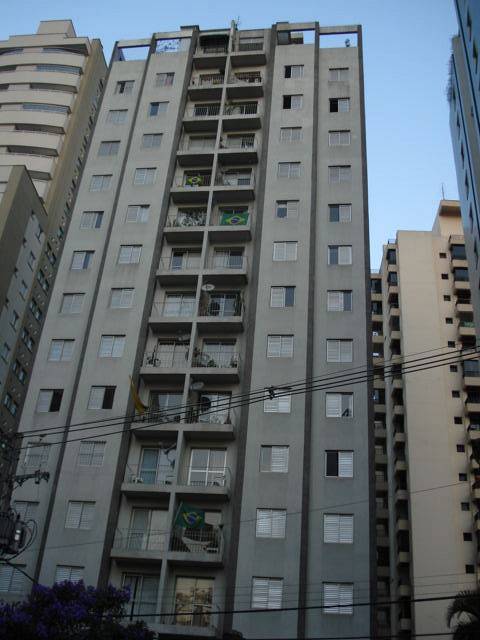 Foto 2 de Apartamento com 2 Quartos para alugar, 63m² em Vila Mariana, São Paulo