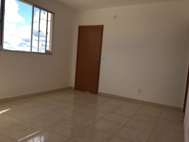 Foto 2 de Apartamento com 3 Quartos à venda, 76m² em Dom Pedro I, São José da Lapa