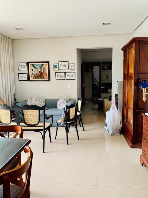 Foto 3 de Apartamento com 3 Quartos à venda, 156m² em Jardim Petrópolis, Cuiabá