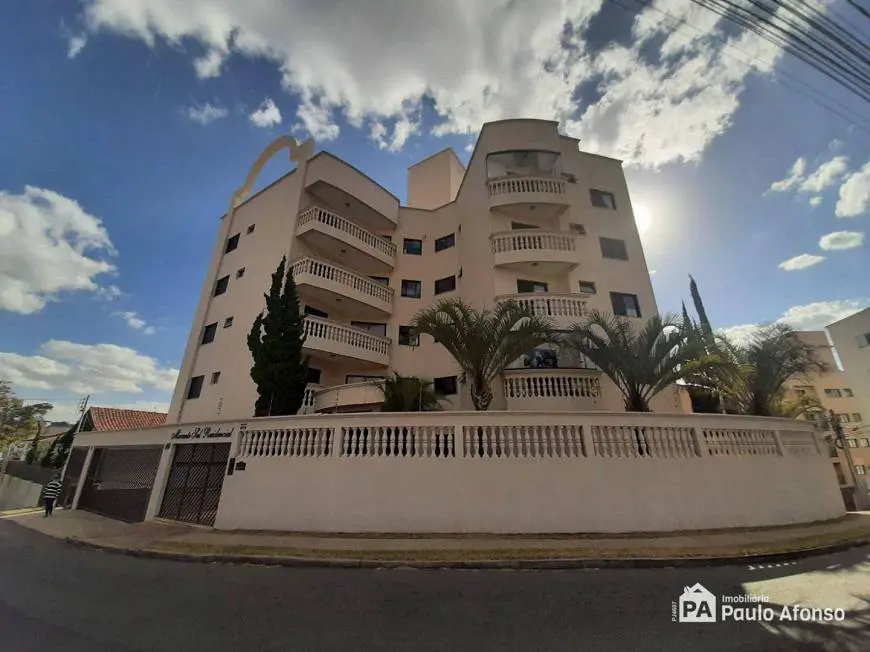 Foto 1 de Apartamento com 3 Quartos para venda ou aluguel, 136m² em Jardim Quisisana, Poços de Caldas