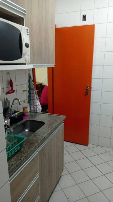 Foto 5 de Apartamento com 3 Quartos para alugar, 100m² em Rio Branco, Belo Horizonte