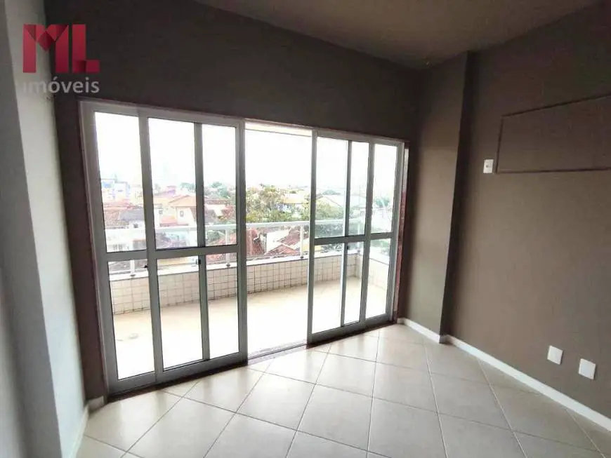 Foto 2 de Apartamento com 3 Quartos para alugar, 100m² em Riviera Fluminense, Macaé