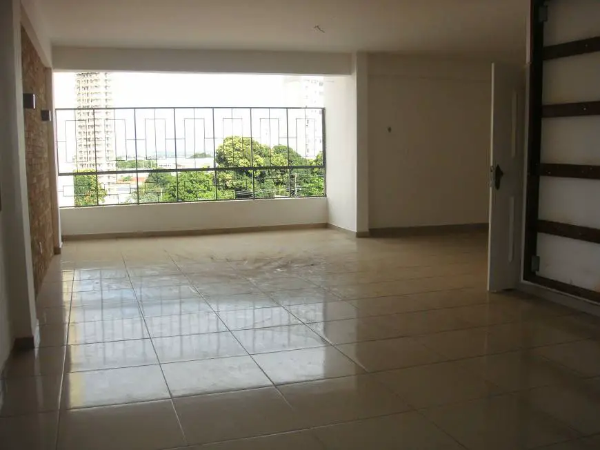 Foto 1 de Apartamento com 4 Quartos para alugar, 380m² em Popular, Cuiabá
