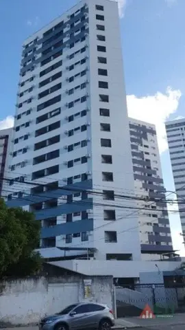 Foto 1 de Apartamento com 4 Quartos à venda, 110m² em Prado, Recife