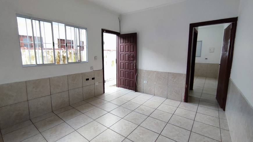 Foto 5 de Casa com 2 Quartos para alugar, 70m² em Santa Eugenia, Mongaguá