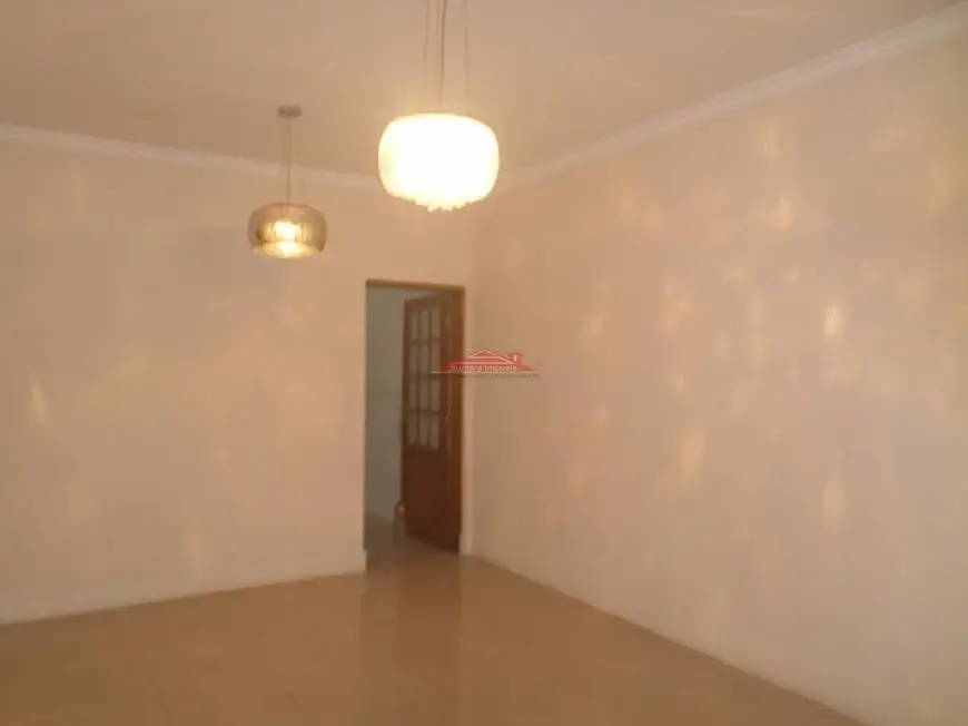 Foto 1 de Casa com 2 Quartos para alugar, 140m² em Sumaré, São Paulo
