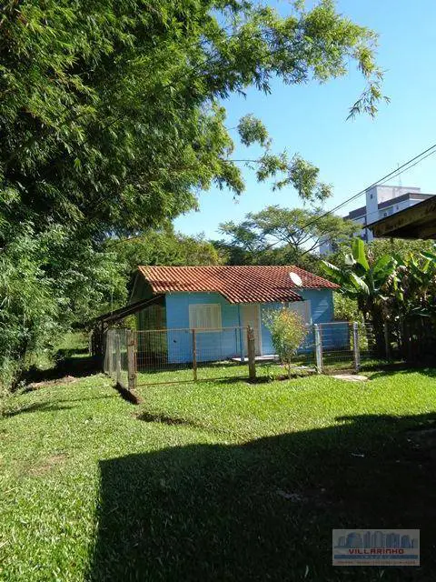 Foto 1 de Casa com 2 Quartos para alugar, 70m² em Vila Nova, Porto Alegre