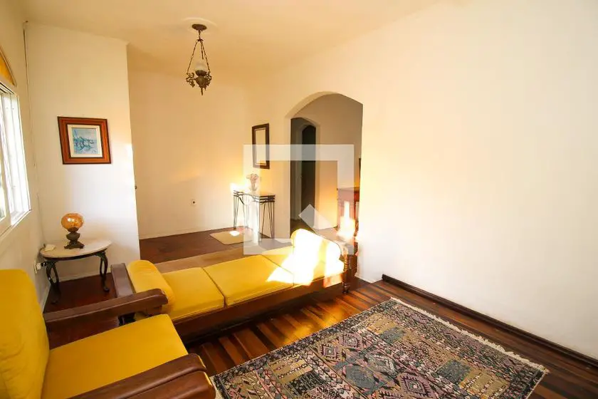 Foto 1 de Casa com 3 Quartos para alugar, 312m² em Ipanema, Porto Alegre