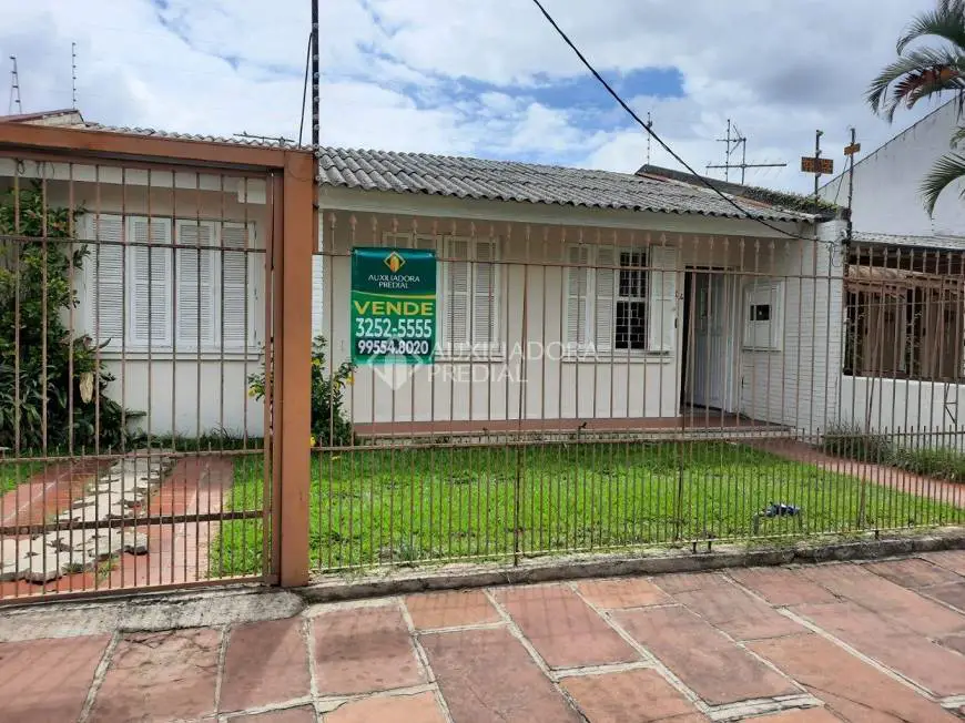 Foto 1 de Casa com 3 Quartos à venda, 78m² em Sarandi, Porto Alegre