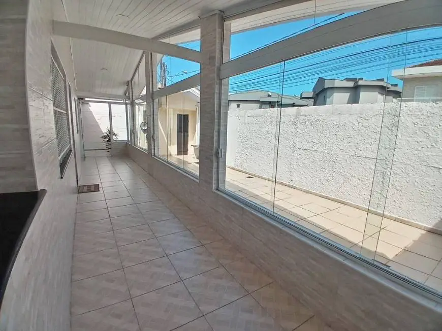 Foto 5 de Casa com 3 Quartos à venda, 230m² em Tude Bastos, Praia Grande