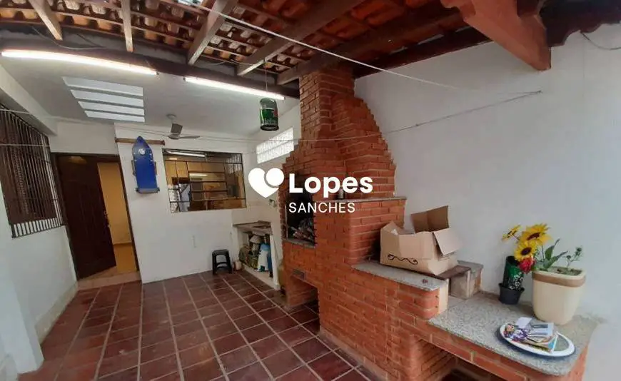 Foto 1 de Casa com 3 Quartos à venda, 202m² em Vila Apiai, Santo André