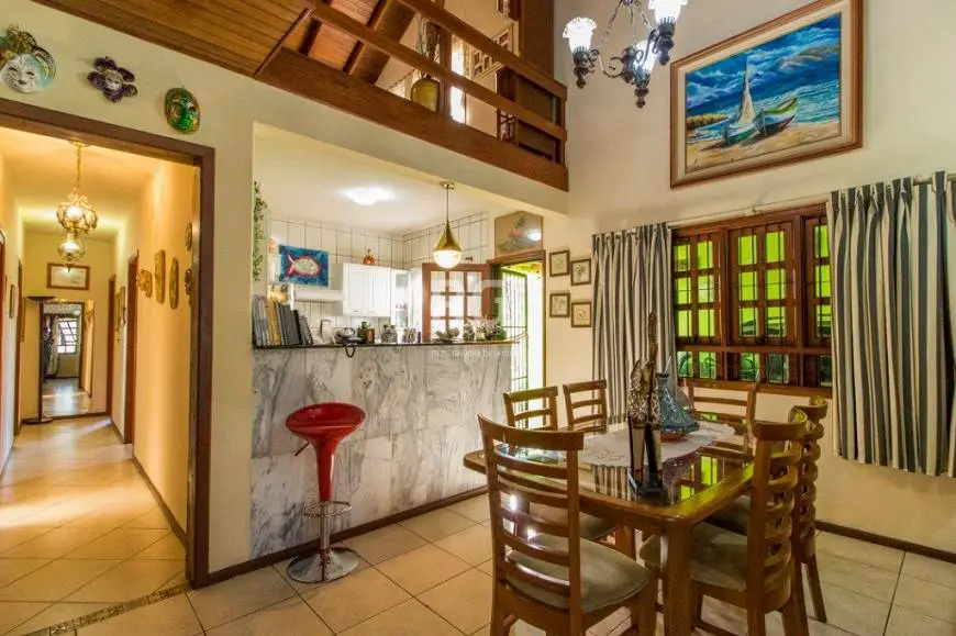 Foto 4 de Casa com 4 Quartos à venda, 150m² em Rubem Berta, Porto Alegre