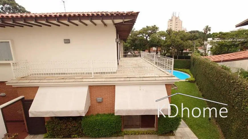 Foto 1 de Casa com 4 Quartos para alugar, 550m² em Vila Madalena, São Paulo