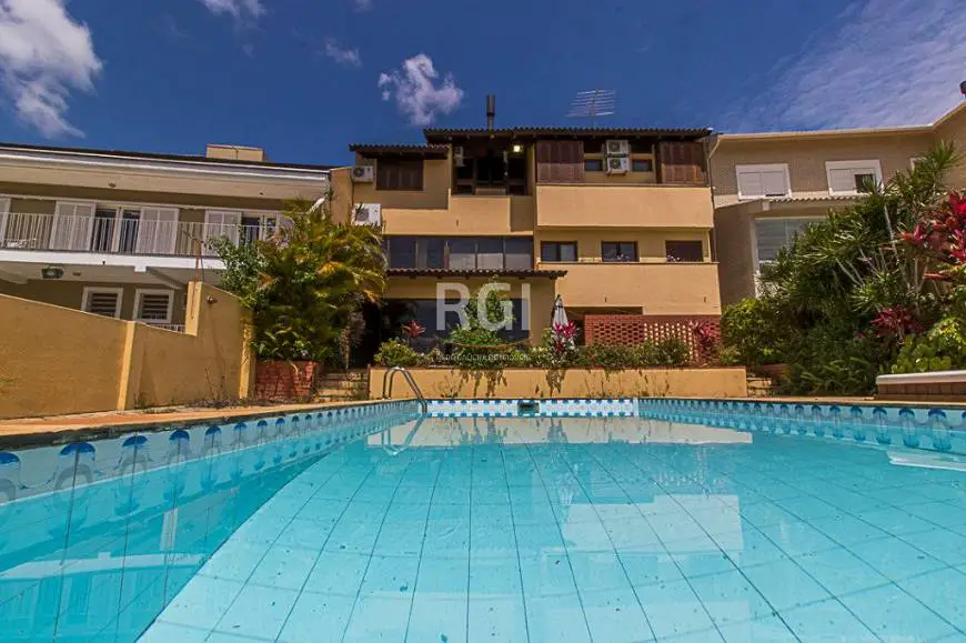 Foto 1 de Casa com 5 Quartos à venda, 384m² em Três Figueiras, Porto Alegre